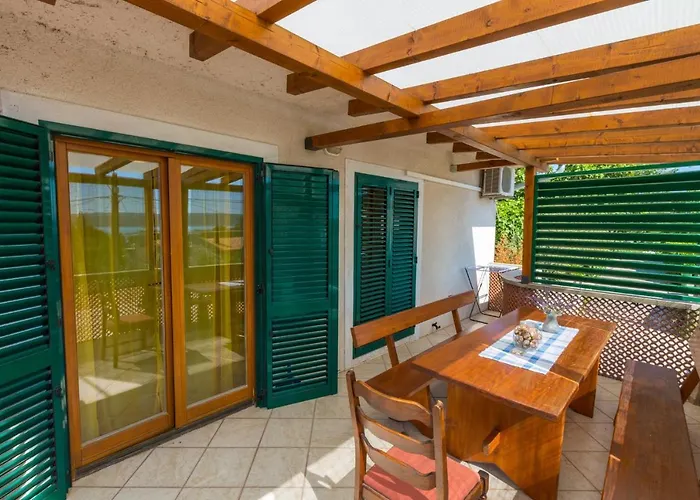 Jelicic C Holiday home *